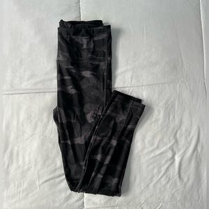 Athleta black camo leggings